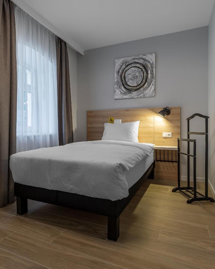 Kontrakt Boutique Hotel Kiev Dış mekan fotoğraf