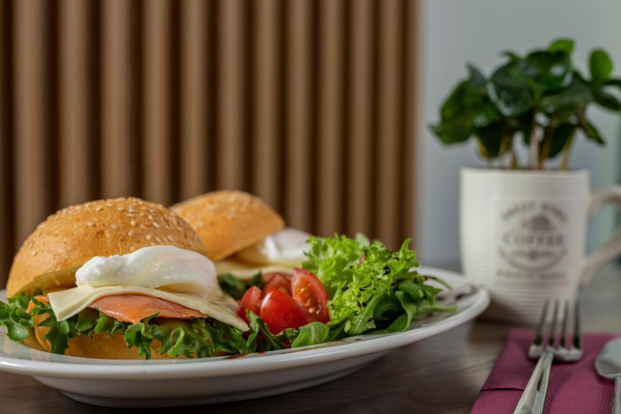 Kontrakt Boutique Hotel Kiev Dış mekan fotoğraf